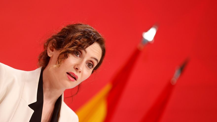 Ayuso admite que su hermano cobró de la empresa a la que su Gobierno adjudicó un contrato a dedo de 1,5 millones