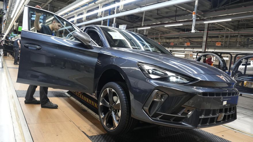 Seat descarta recortes de plantilla en los próximos años en España y prevé reducir las inversiones