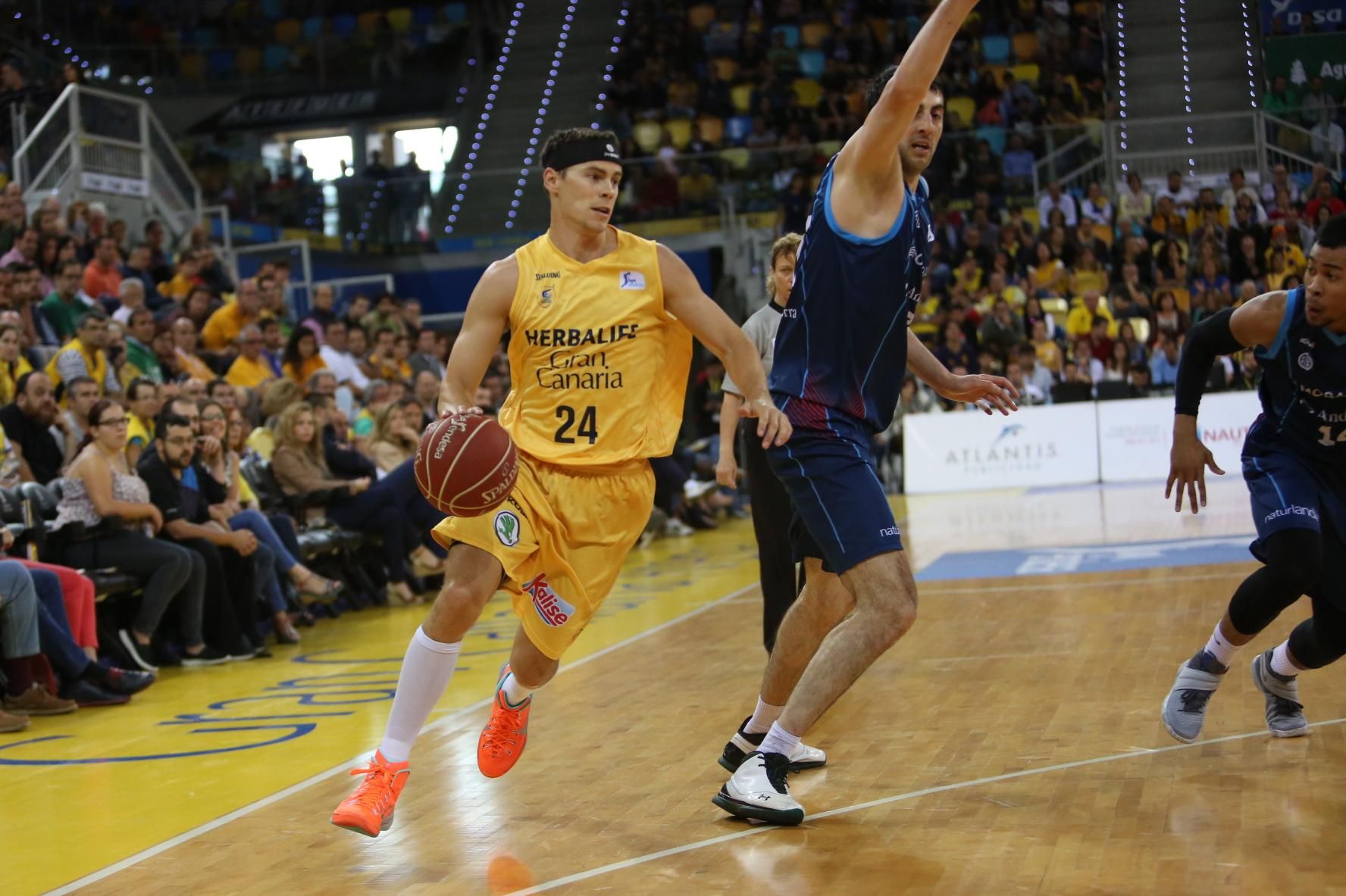 Imágenes del partido entre el Herbalife Gran Canaria y el Morabanc Andorra. (Alejandro Ramos).