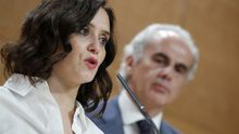 Isabel Díaz Ayuso y su consejero de Sanidad, Enrique Escudero