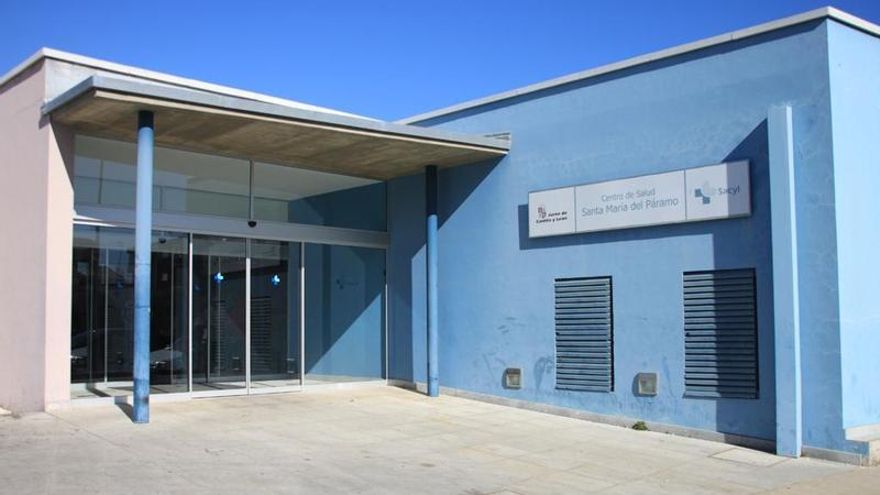 El Ayuntamiento de Santa María del Páramo recoge firmas "para recuperar una sanidad pública de calidad"