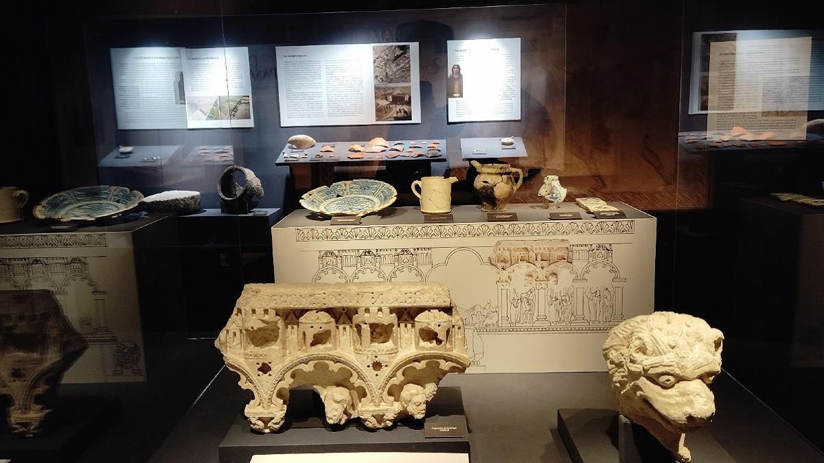 Restos medievales de la Exposición Temporal 'Donde el pasado habita' en el Musreo de Valladolid sobre la arqueología en Cabezón de Pisuerga.