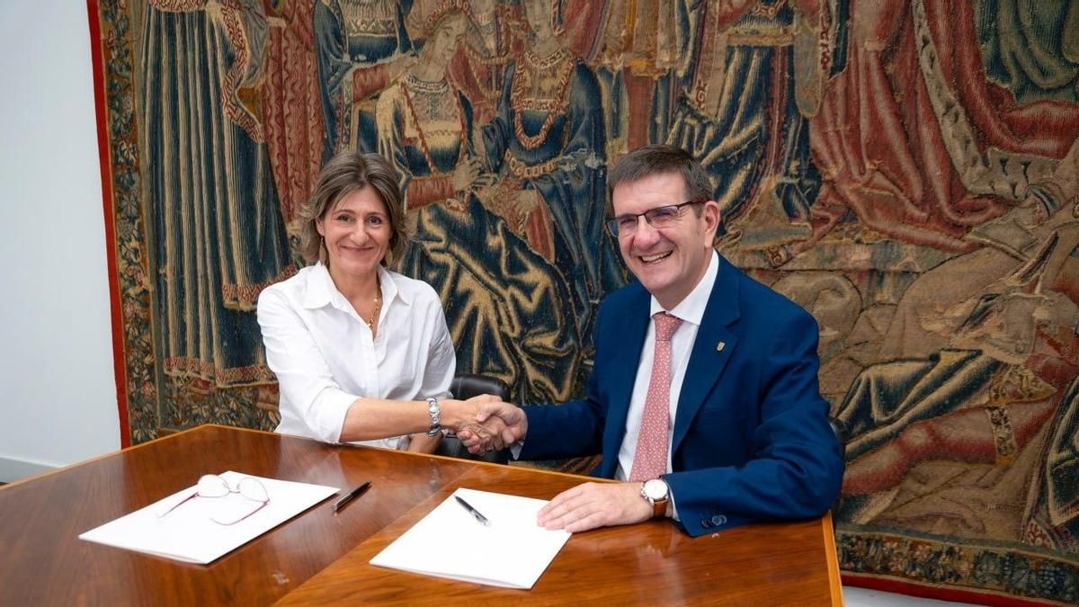 La Universidad de Deusto y BBVA renuevan su convenio de colaboración, que fomenta la investigación y formación en ámbitos clave como la IA