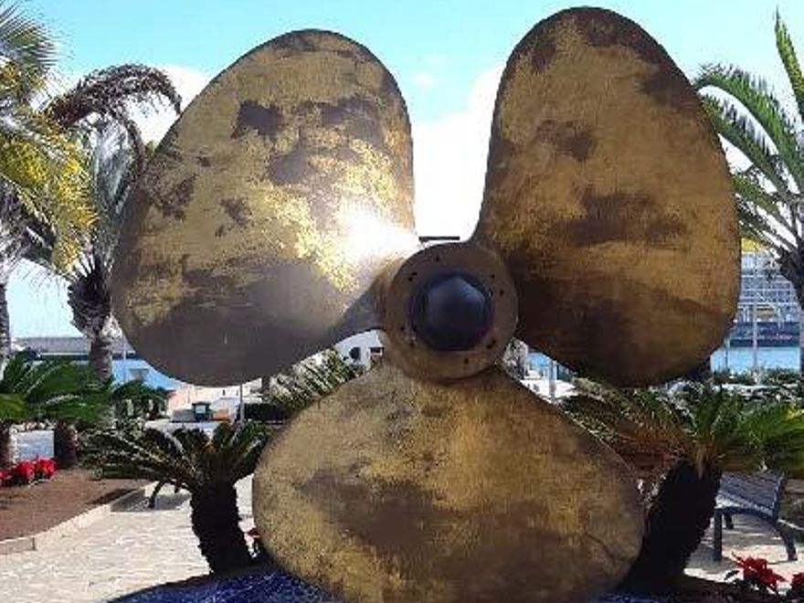 Hélice del crucero Canarias. (Catálogo de vestigios de Santa Cruz de Tenerife)