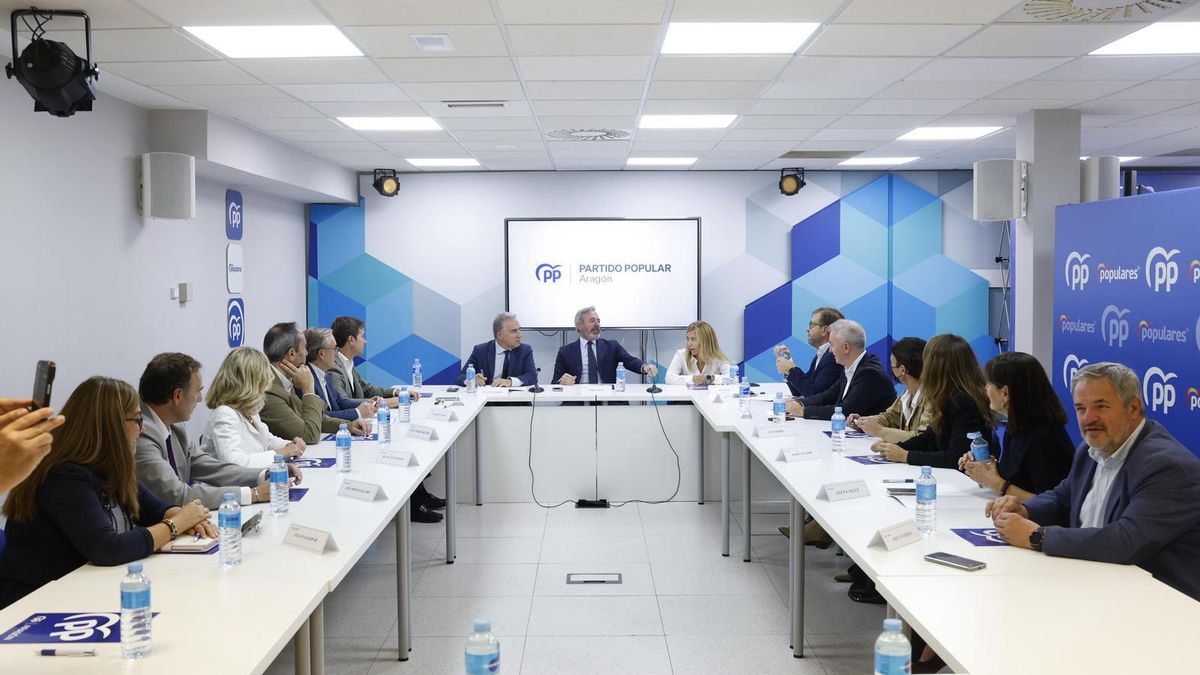 Vuelve el trasvase del Ebro al PP: Aguirre pide "reponer" el PHN y Azcón le dice que "no está en la agenda del partido"