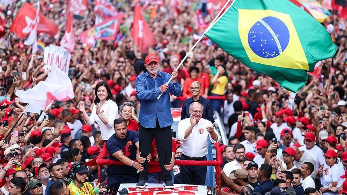 Así se fraguó la histórica movilización de la izquierda que provocó la remontada de Lula (y qué enseña al resto del mundo)