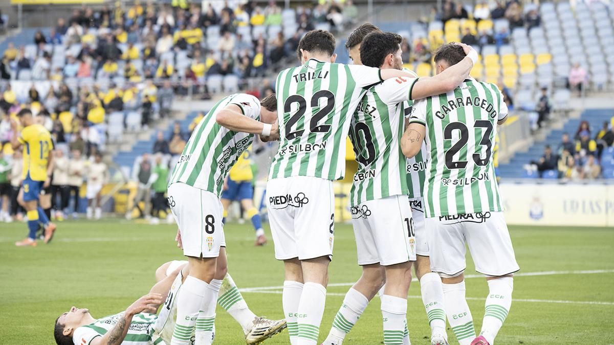 El Córdoba CF celebra un gol en Las Palmas