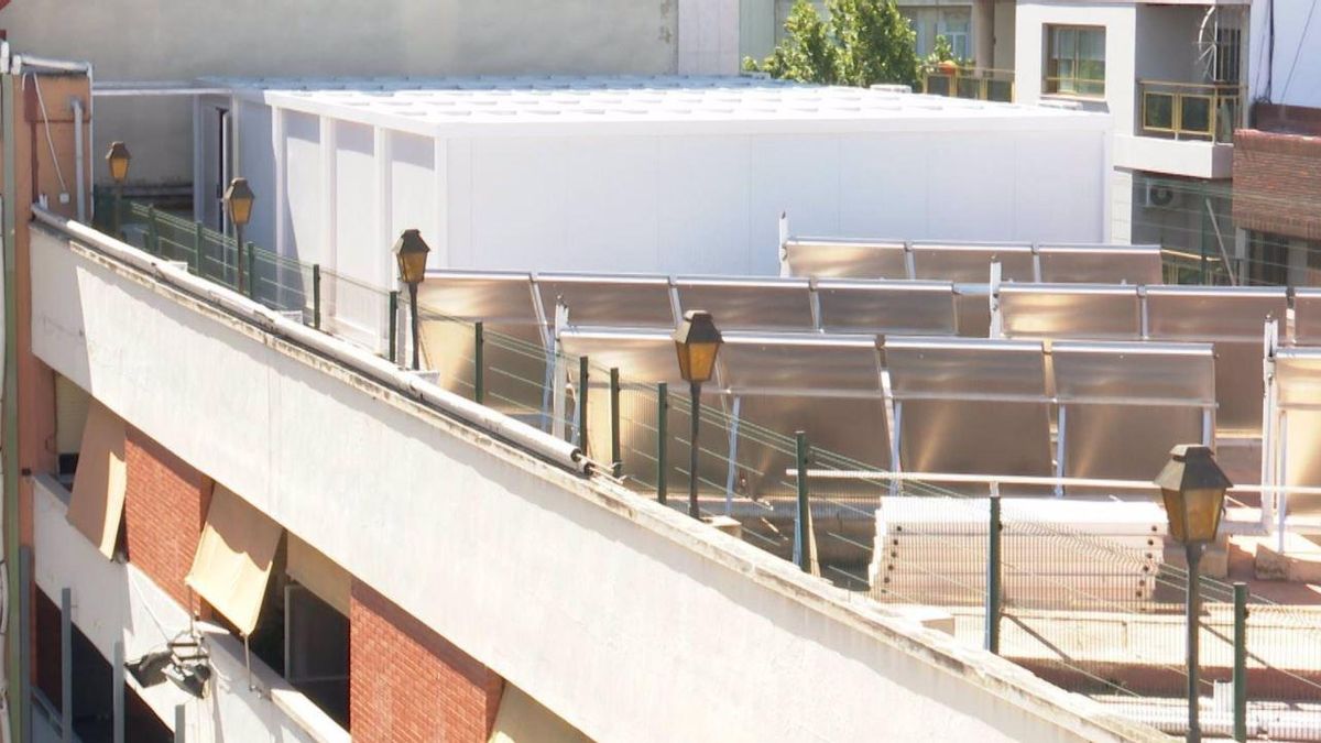 Las aulas prefabricadas instaladas en la terraza del centro.