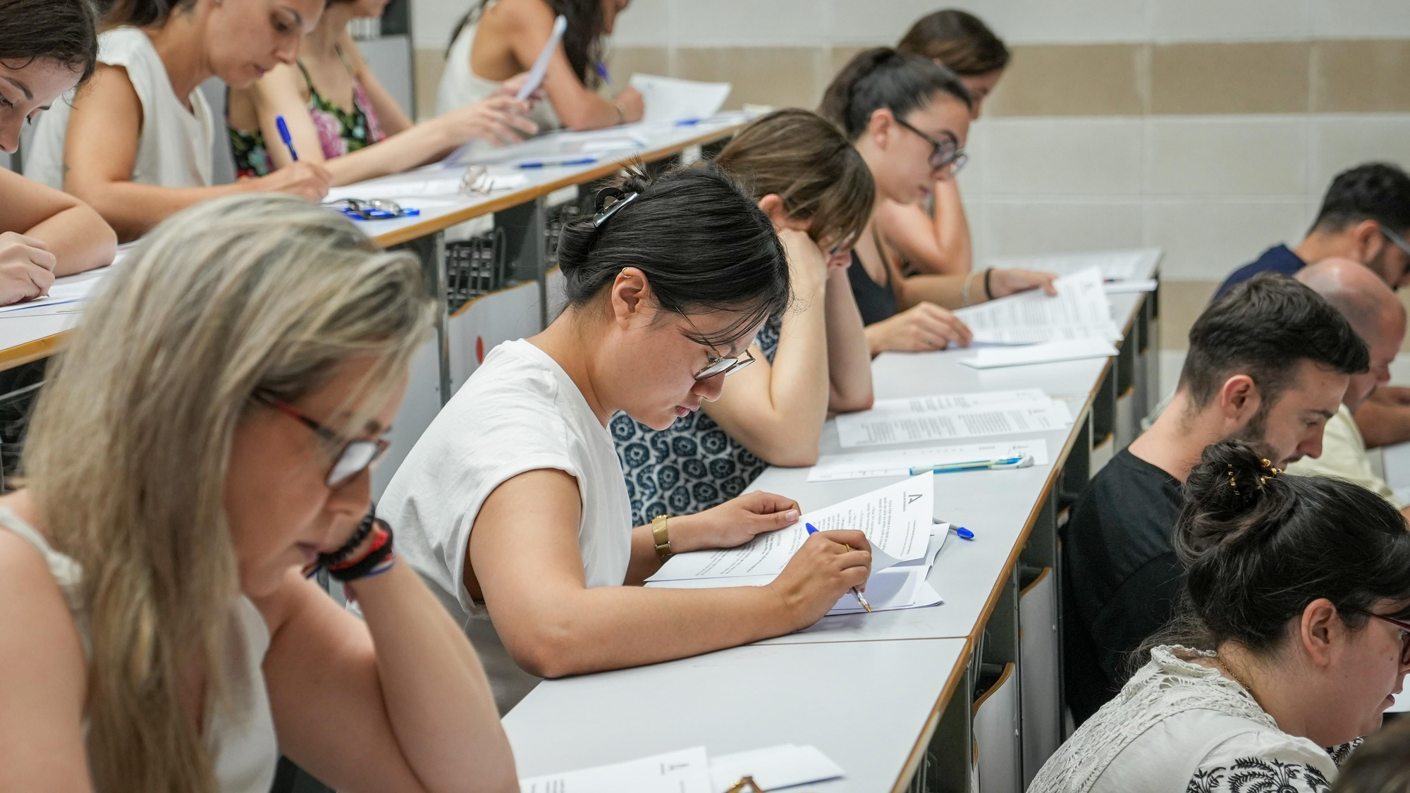 Inicio de la prueba escrita de las oposiciones al cuerpo de Secundaria, de Música y Artes Escénicas y Especialistas en Sectores Singulares de Formación Profesional
