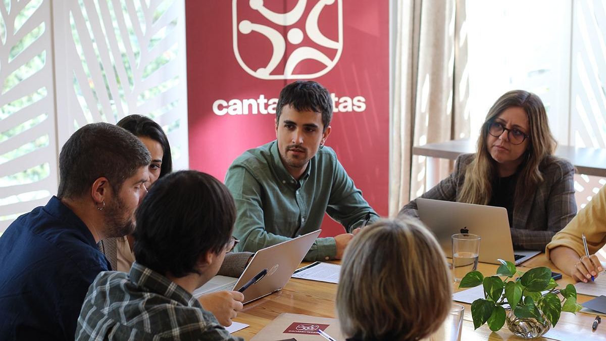 Cantabristas advierte de que el PROT "convierte a Cantabria en un resort turístico"