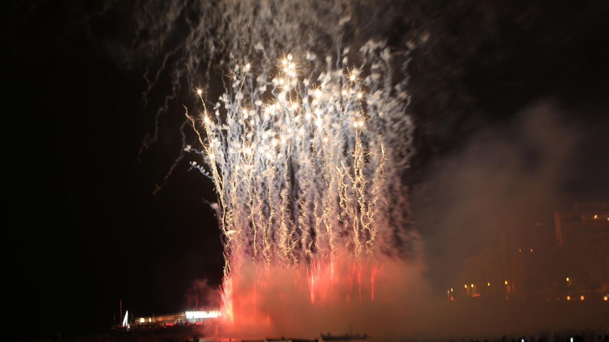FOTOGALERÍA | Noche de San Juan en Las Palmas de Gran Canaria