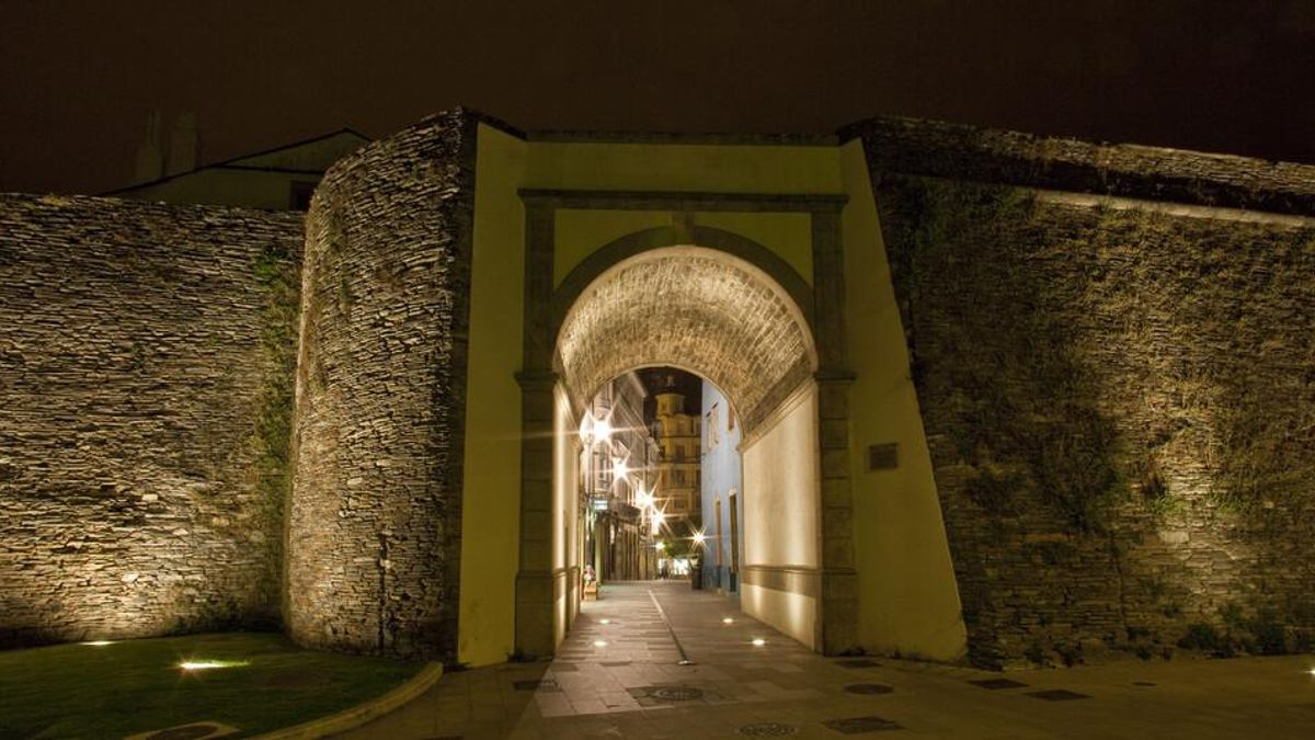 La muralla gallega que sigue haciendo historia: "Es el mejor ejemplo de fortificaciones romanas tardías"