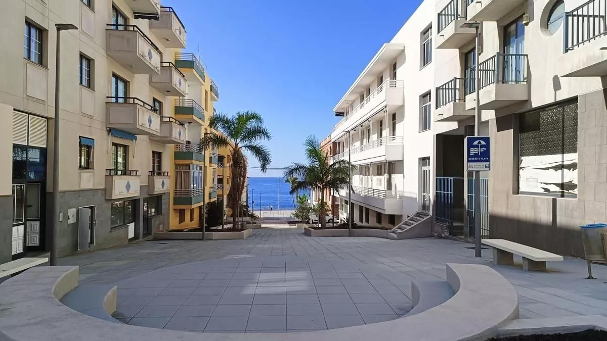 Puerto Naos y La Bombilla alcanzan las 1.166 viviendas autorizadas y en vigilancia continua