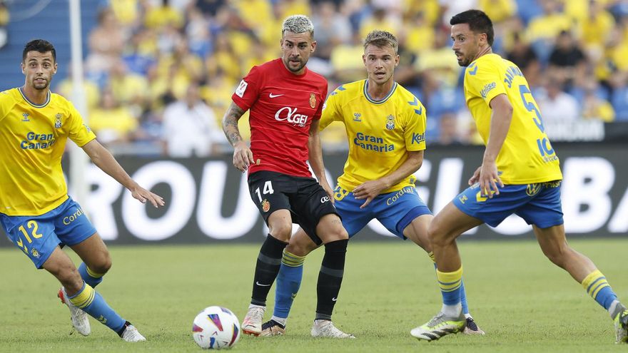 La UD Las Palmas comienza con empate su vuelta a Primera