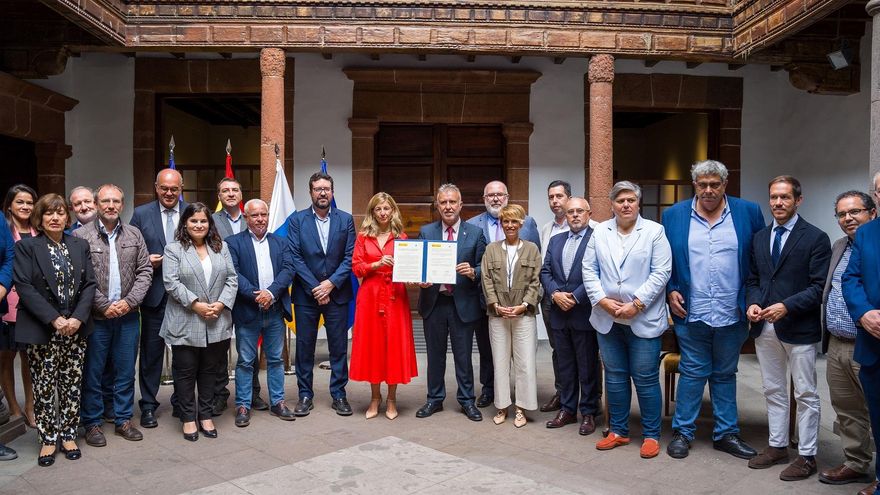 Canarias y el Estado firman en La Palma el PIEC de 2022 para combatir los efectos para el empleo de la crisis sanitaria y del volcán