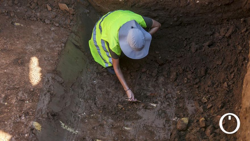 Sondeo en la fosa del cementerio de San Rafael