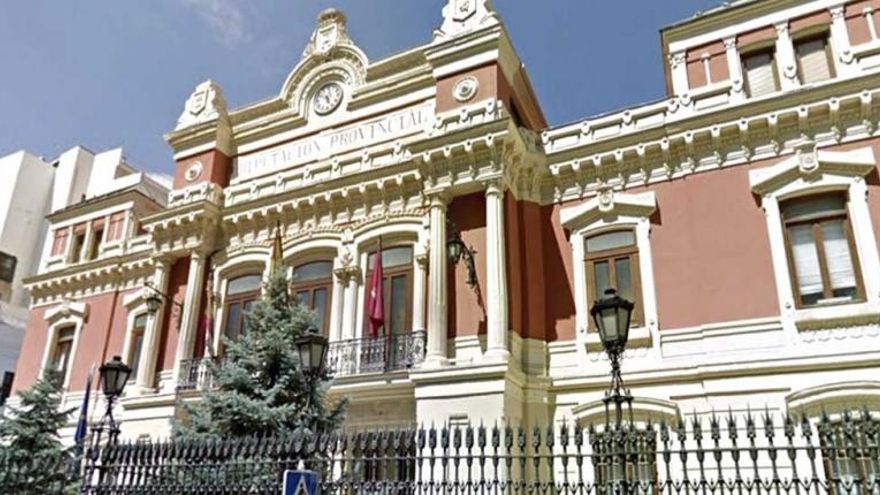 Dos colaboradores del presidente del PP de Castilla-La Mancha se enfrentan a más de 6 años de cárcel por la gestión de una herencia millonaria