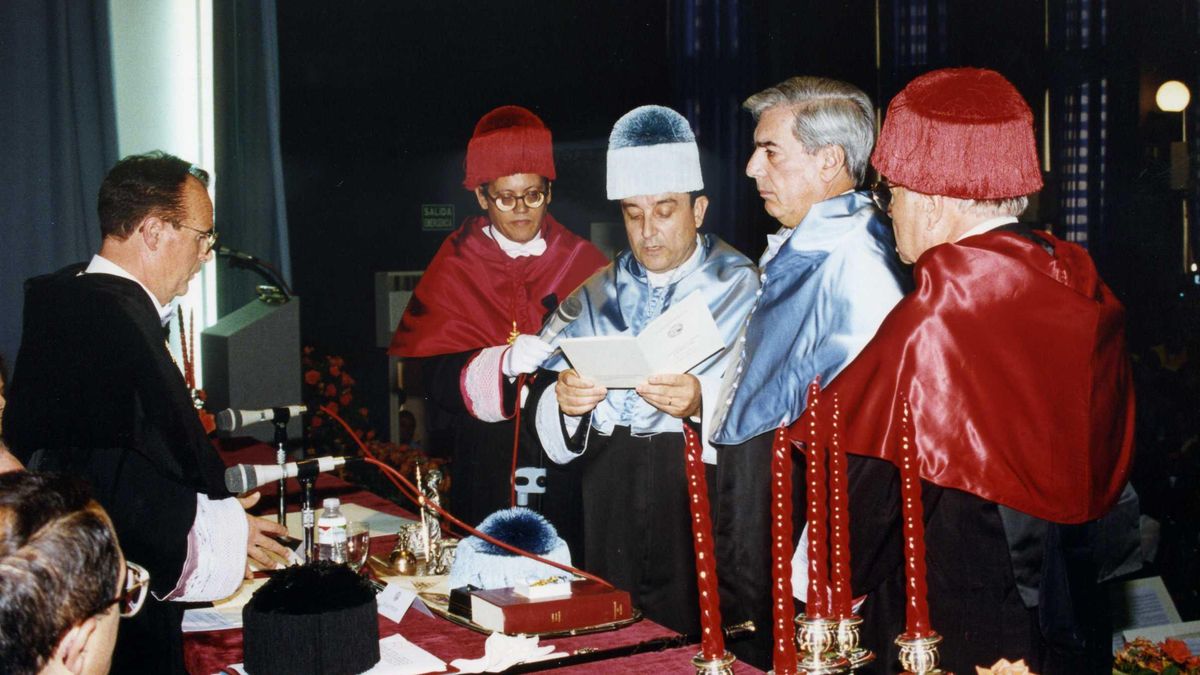 Investidura como doctor honoris causa de Mario Vargas Llosa