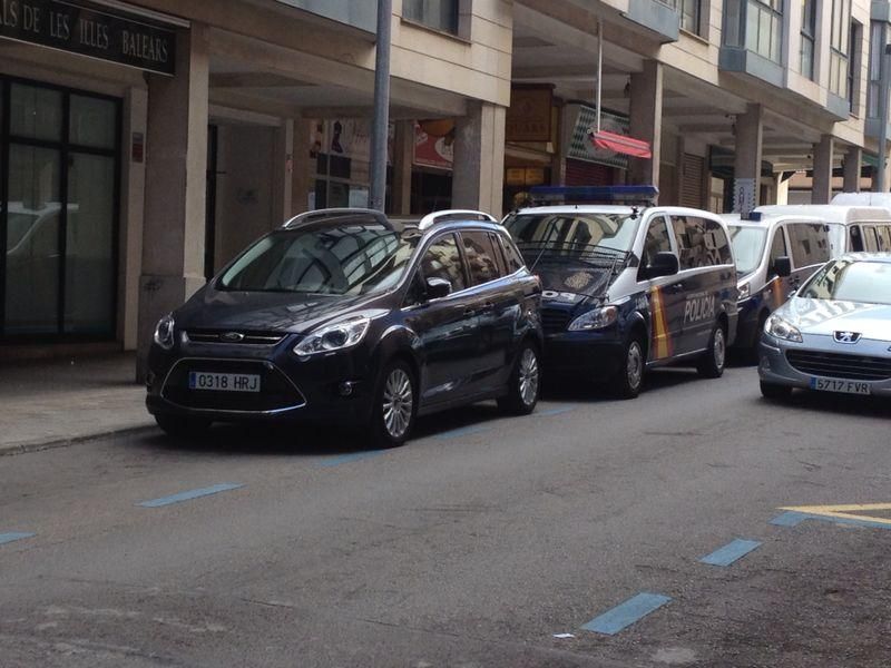 El coche que ha elegido la Casa Real para trasladar a la infanta desde el aeropuerto a los juzgados de Palma. P.A.