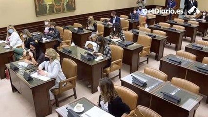 Diputadas de Vox piden que el minuto de silencio por la violencia machista sea "para todas las víctimas de asesinatos"