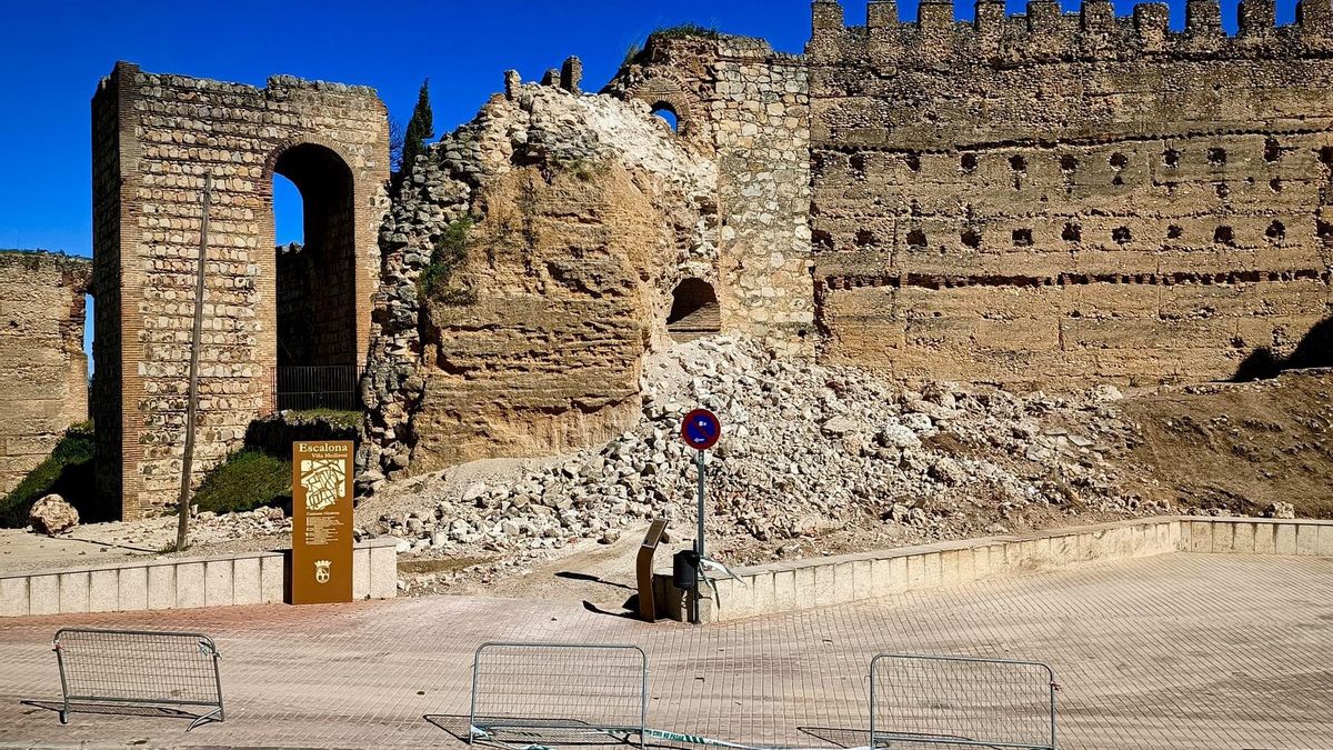 Escalona confirma que las lluvias han sido la causa del derrumbe de una parte del castillo