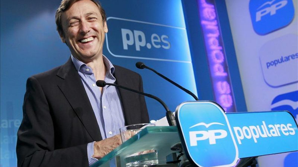 El portavoz adjunto del PP en el Congreso, Rafael Hernando. / Efe