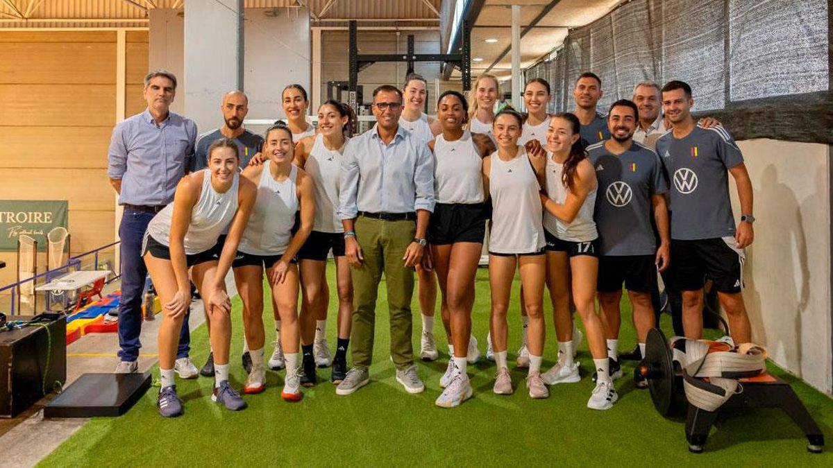 Deportes y la Federación Canaria de Voleibol presentan el nuevo equipamiento tecnológico