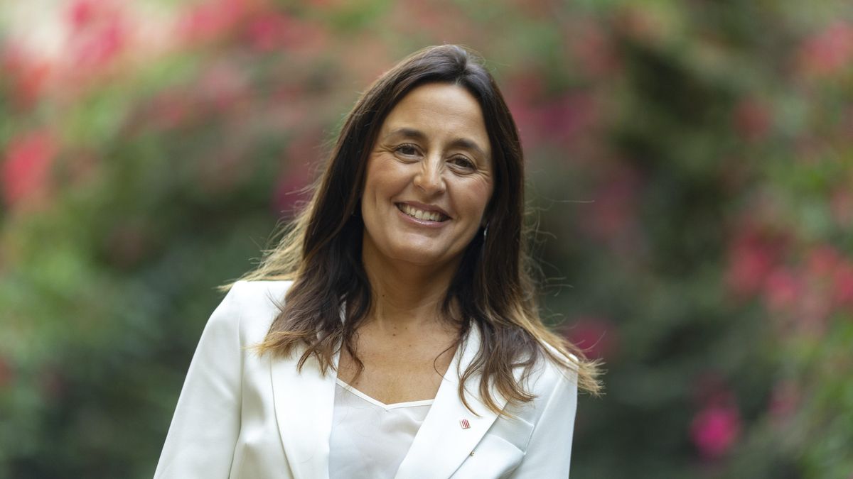 Esther Niubó regresa al frente de Educación en Catalunya tras ser operada de un cáncer de timo
