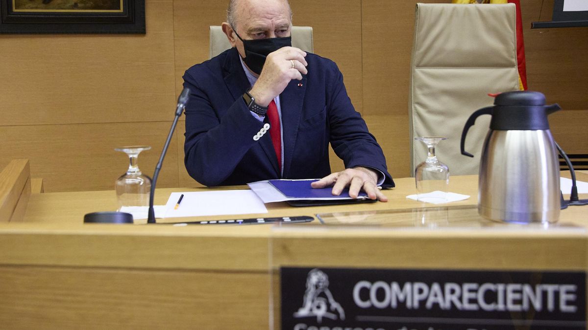 Archivo - El exministro del Interior Jorge Fernández Díaz en la comisión de investigación de la operación ‘Kitchen’ del Congreso de los Diputados.