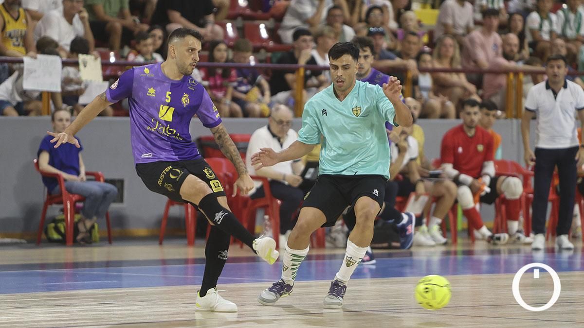 El partido amistoso del Córdoba Patrimonio contra el Jaén FS, en imágenes