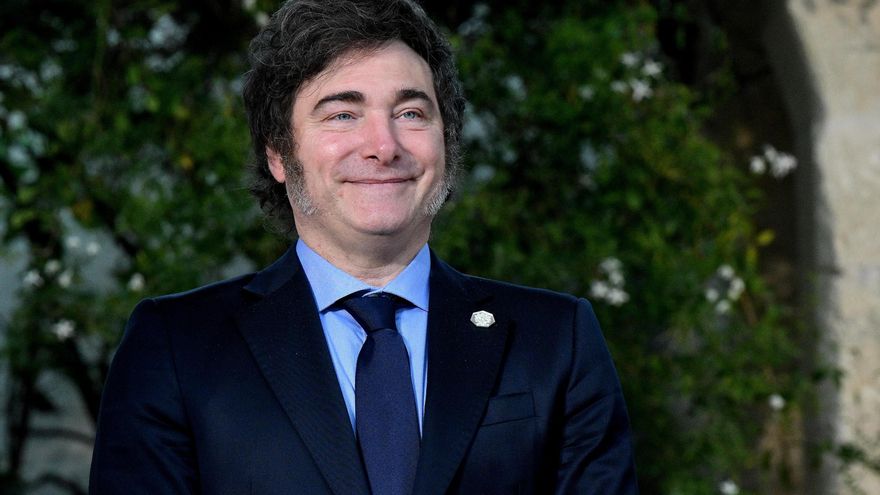 En medio del malestar por su viaje a España, Milei pidió una audiencia con Felipe VI y se la rechazaron