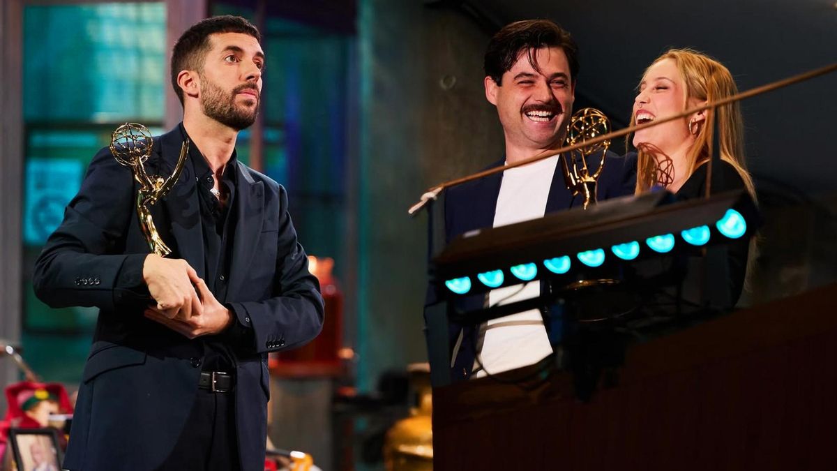 'La Revuelta', con la visita de 'La Promesa', los dos formatos más exitosos de RTVE