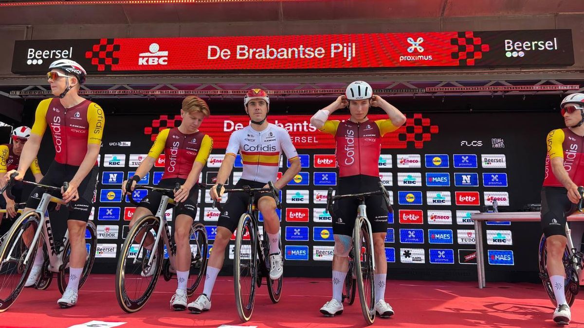 El vasco Alex Aranburu, campeón de España, en la salida