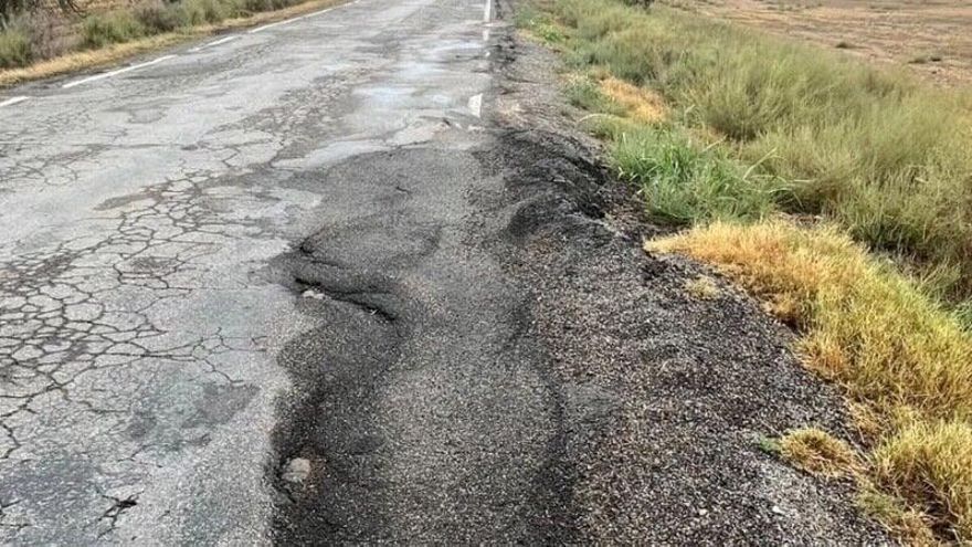 El ‘Port Aventura’ del Aragón rural: la carretera A-1239 se convierte en una trampa para 1.900 vehículos diarios