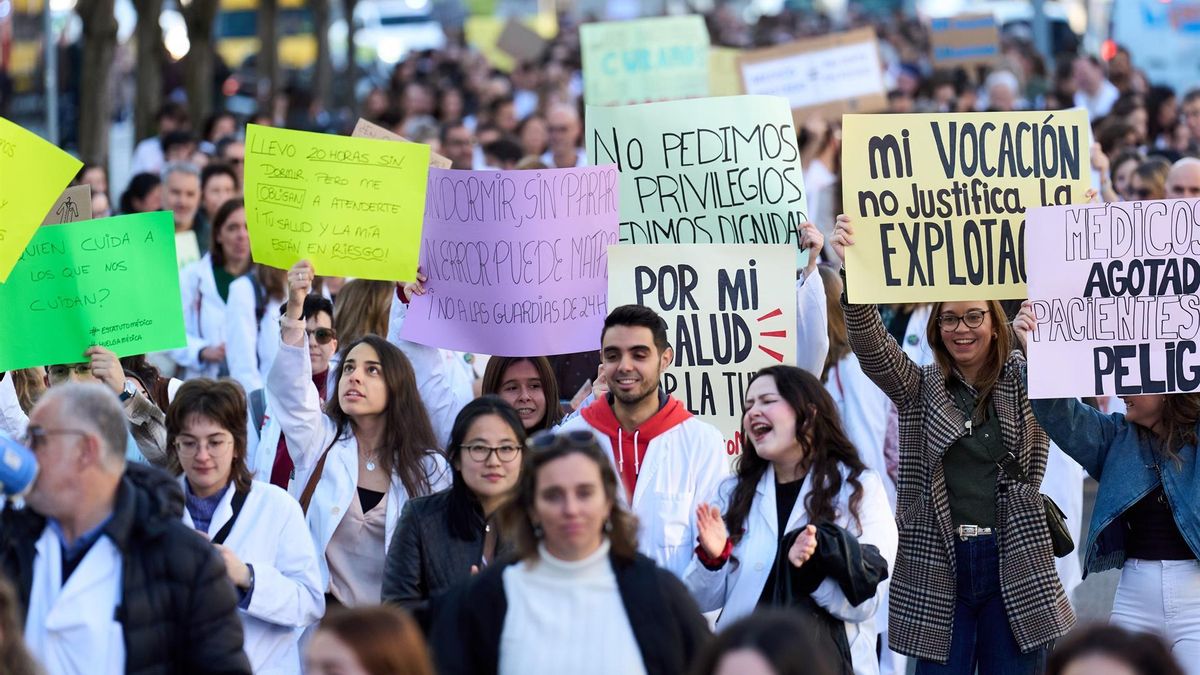 Los médicos vuelven a la huelga nacional la próxima semana para exigir un Estatuto Marco propio