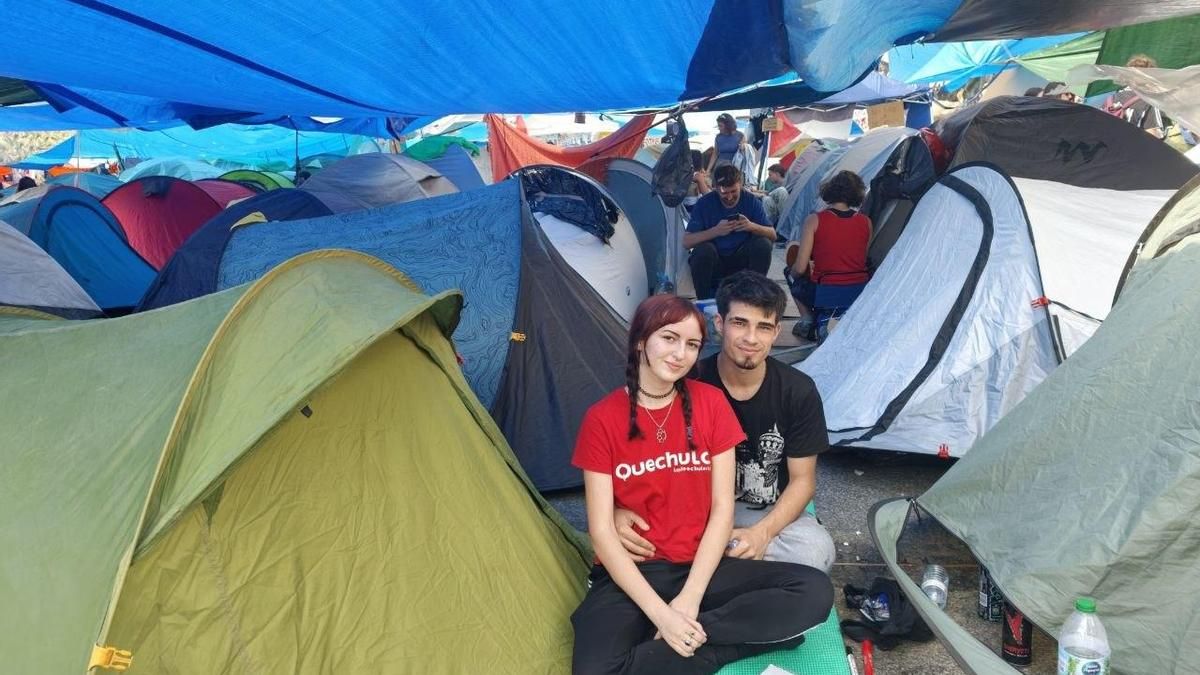 La acampada de Sol, en vilo ante el decreto de vivienda y la amenaza de Ayuso: "Si nos echan, volveremos"