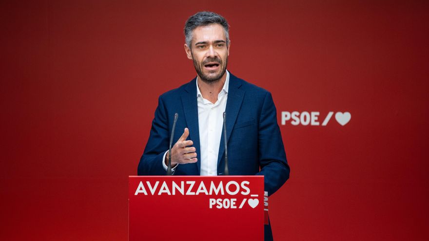 El portavoz adjunto del PSOE en el Congreso, Felipe Sicilia, interviene en una rueda de prensa en la primera reunión de la Comisión de la Ejecutiva Federal del Partido Socialista elegida en el 40 Congreso, en Ferraz, a 18 de octubre de 2021, en Madrid, (E
