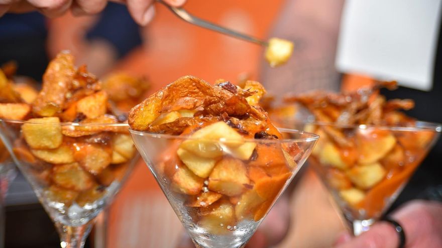 Tapa de papatas bravas