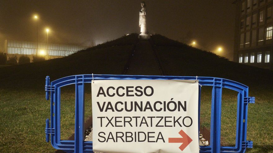 Navarra comienza a citar para la dosis de refuerzo a 60.000 personas de entre 18 y 29 años