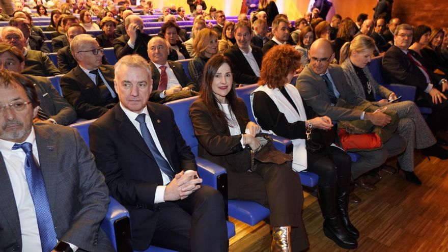 Urkullu pone en valor las cooperativas como modelo de empresa "más democrático"