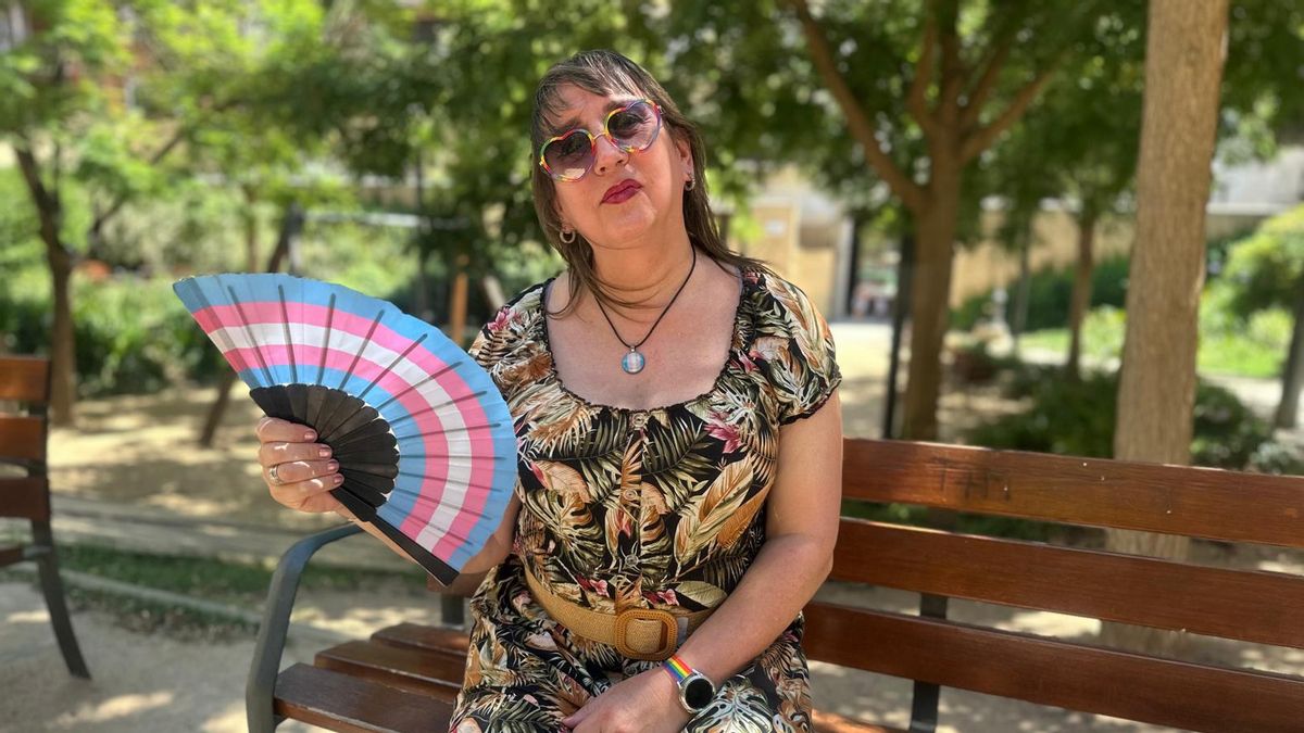 Mujeres trans que consiguen su voz femenina en un hospital público: "Es parte de nuestra identidad"