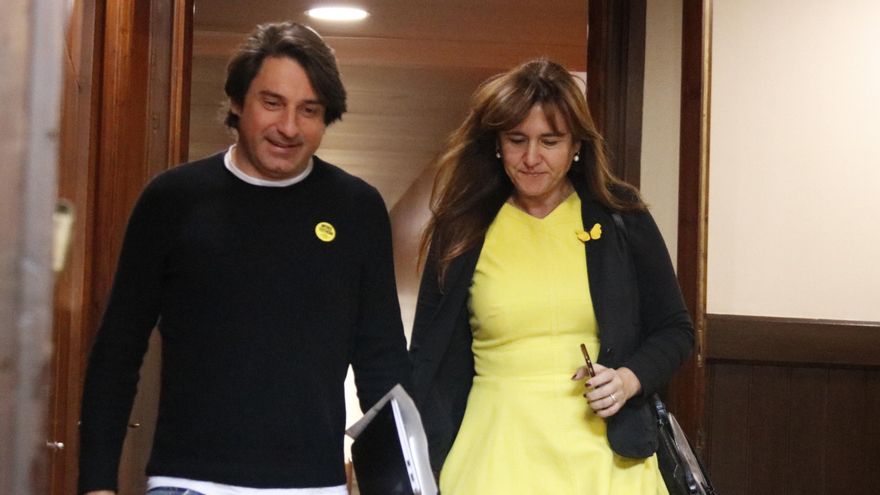 Dalmases, junto a Laura Borràs en el Parlament