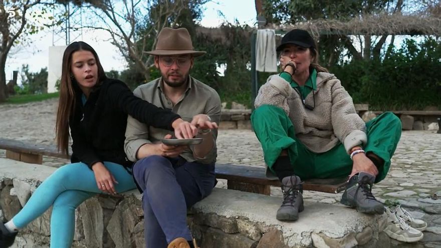 Juan Antonio Avilés, Tania Deniz y Begoña Gutiérrez en 'Pesadila en El Paraíso'