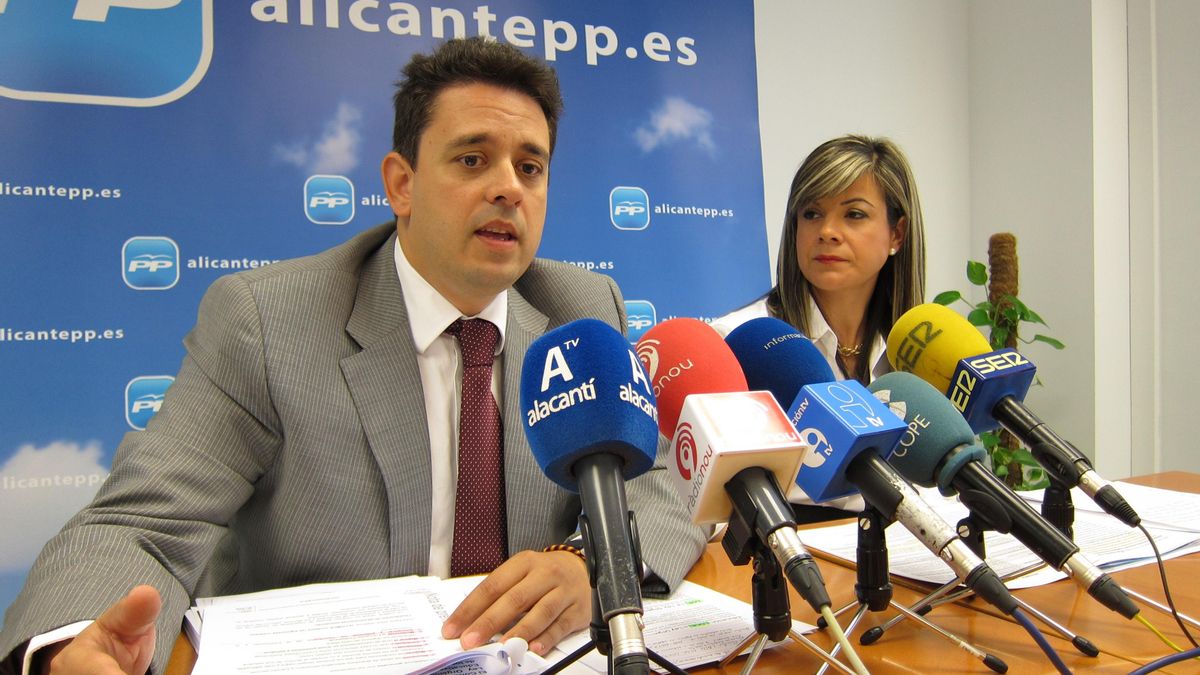 PP de Alicante dice que "no puede lanzarse a una caza de brujas interna" ante imputaciones de cargos públicos
