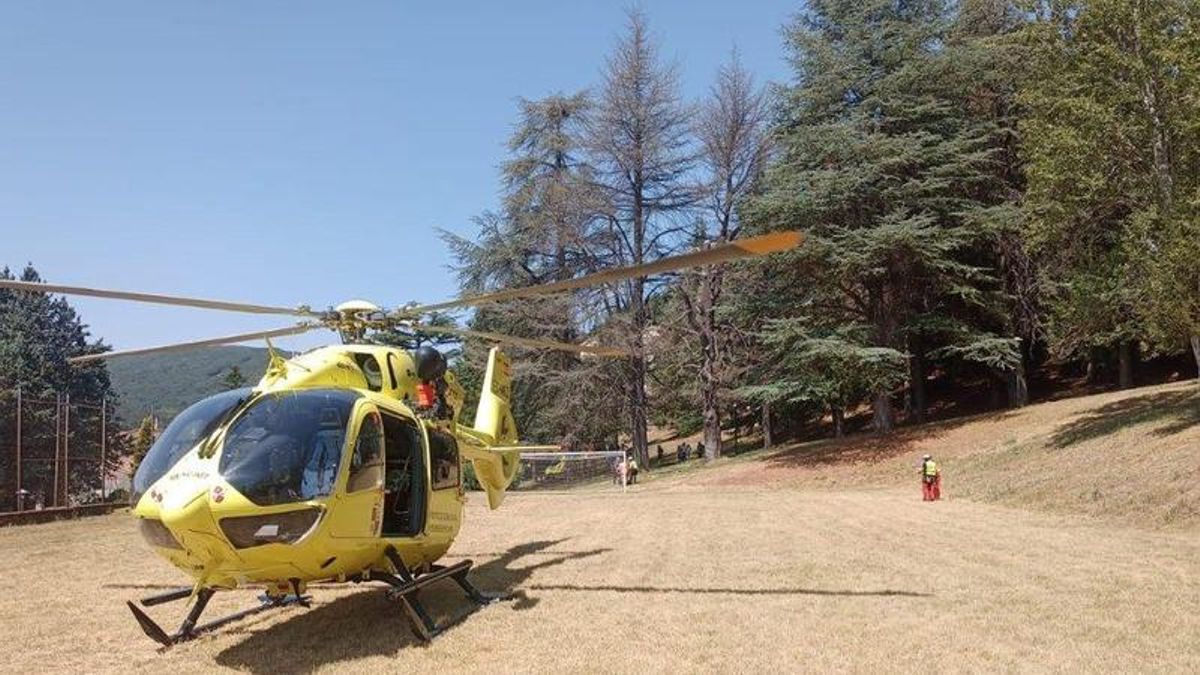 Trasladan al Hospital de León a un hombre hallado inconsciente en un camino cerca de Manzaneda de Torío