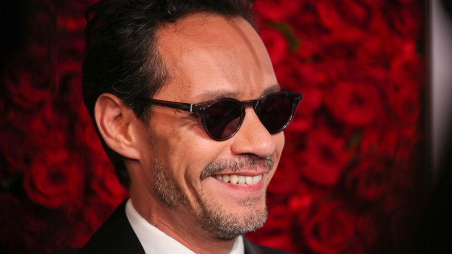 La fundación de Marc Anthony ayuda a entregar 3.000 kits de protección anticovid