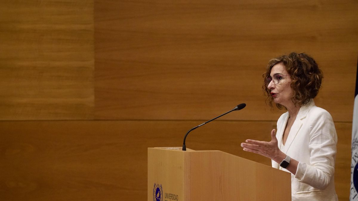 El 80% de la población cree que los impuestos son injustos porque los ricos no pagan más, según el CIS