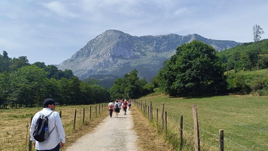 Recorrido de Ekobideak por la vía verde de Arrazola