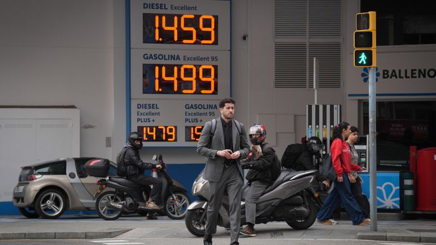 La subida del petróleo en las gasolineras: "Siempre pagamos los mismos"