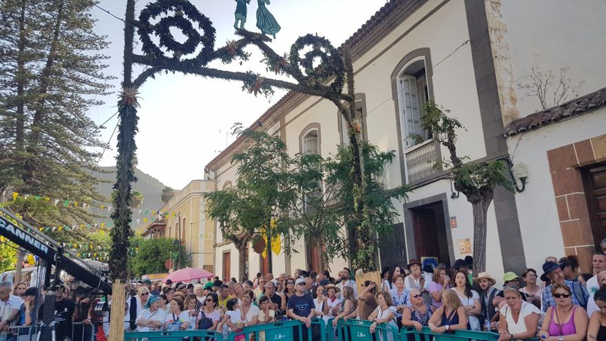 Asistentes a los actos en honor a la Virgen del Pino en Teror, este viernes